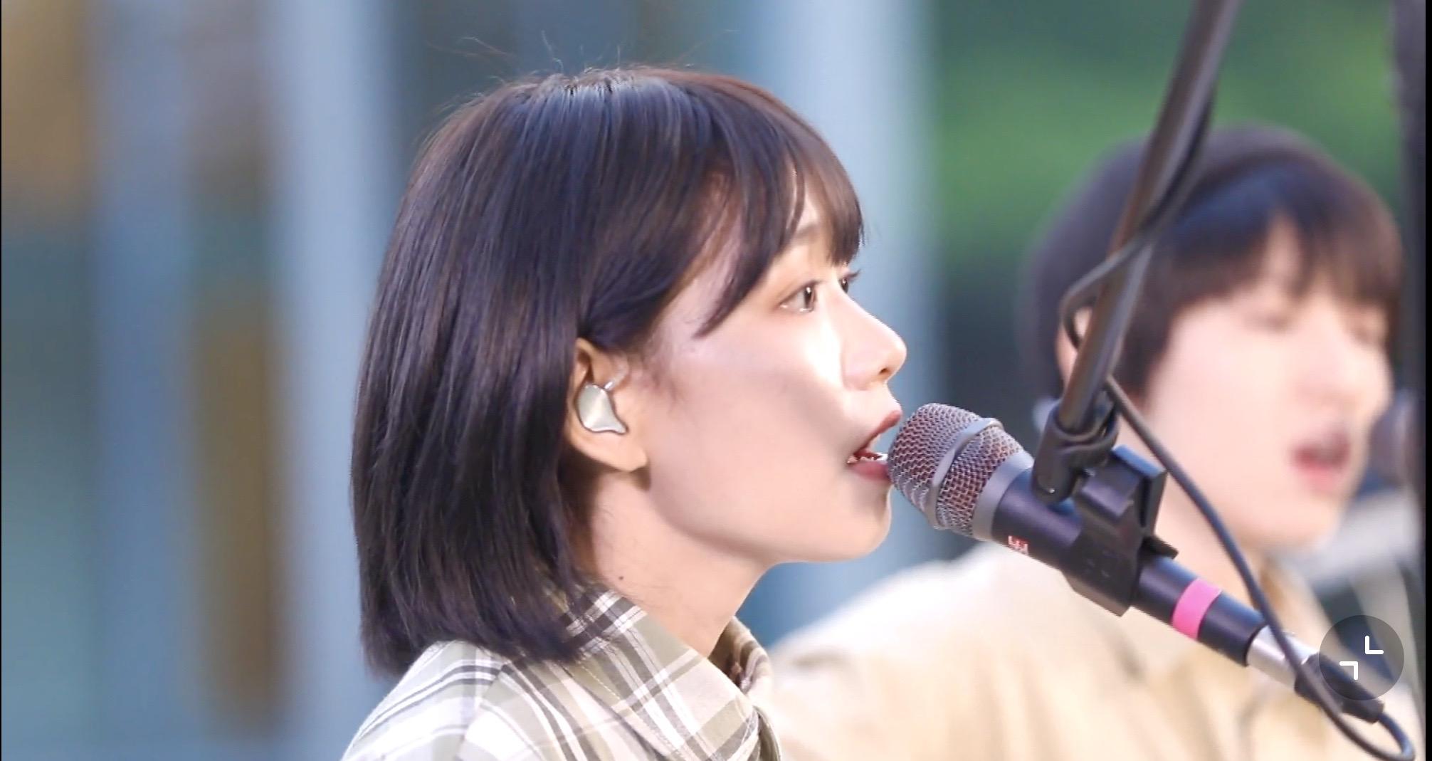 你们怎样评价房东的猫主唱王心怡的颜值呢