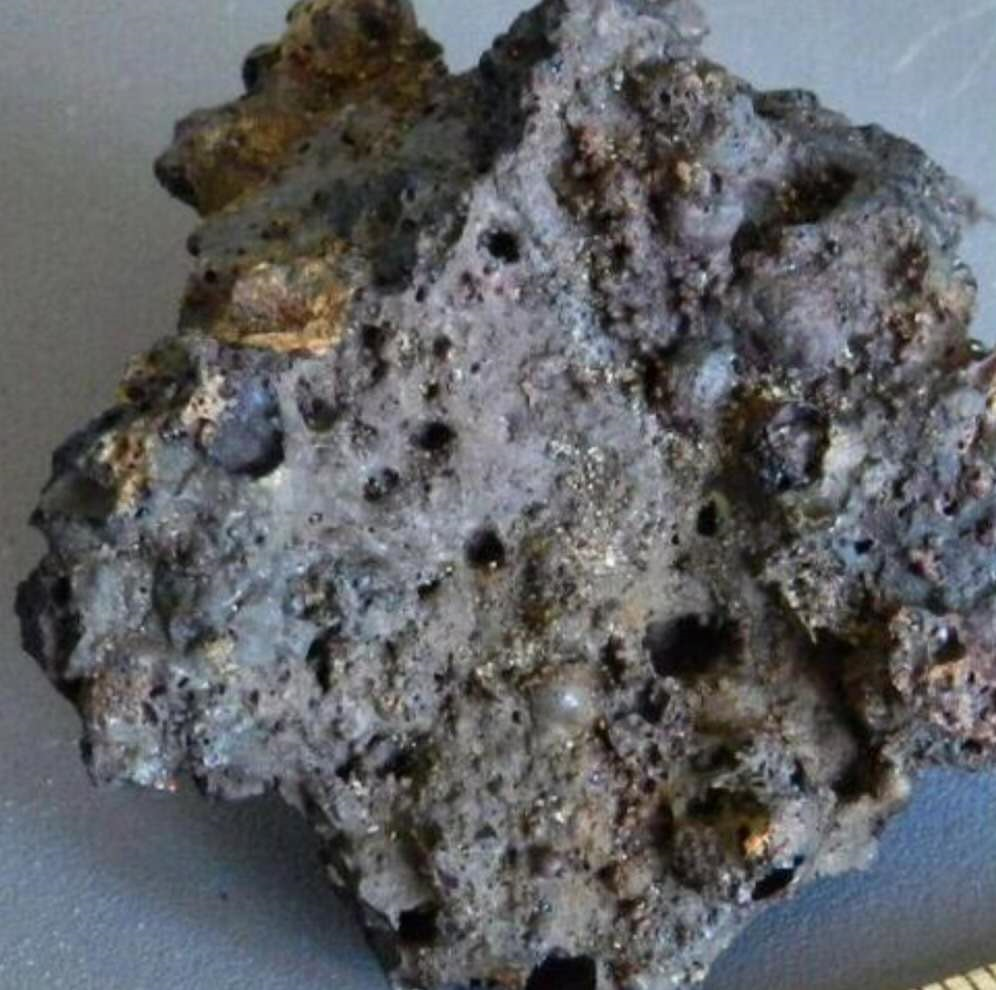 铁矿渣与陨石区别图片图片