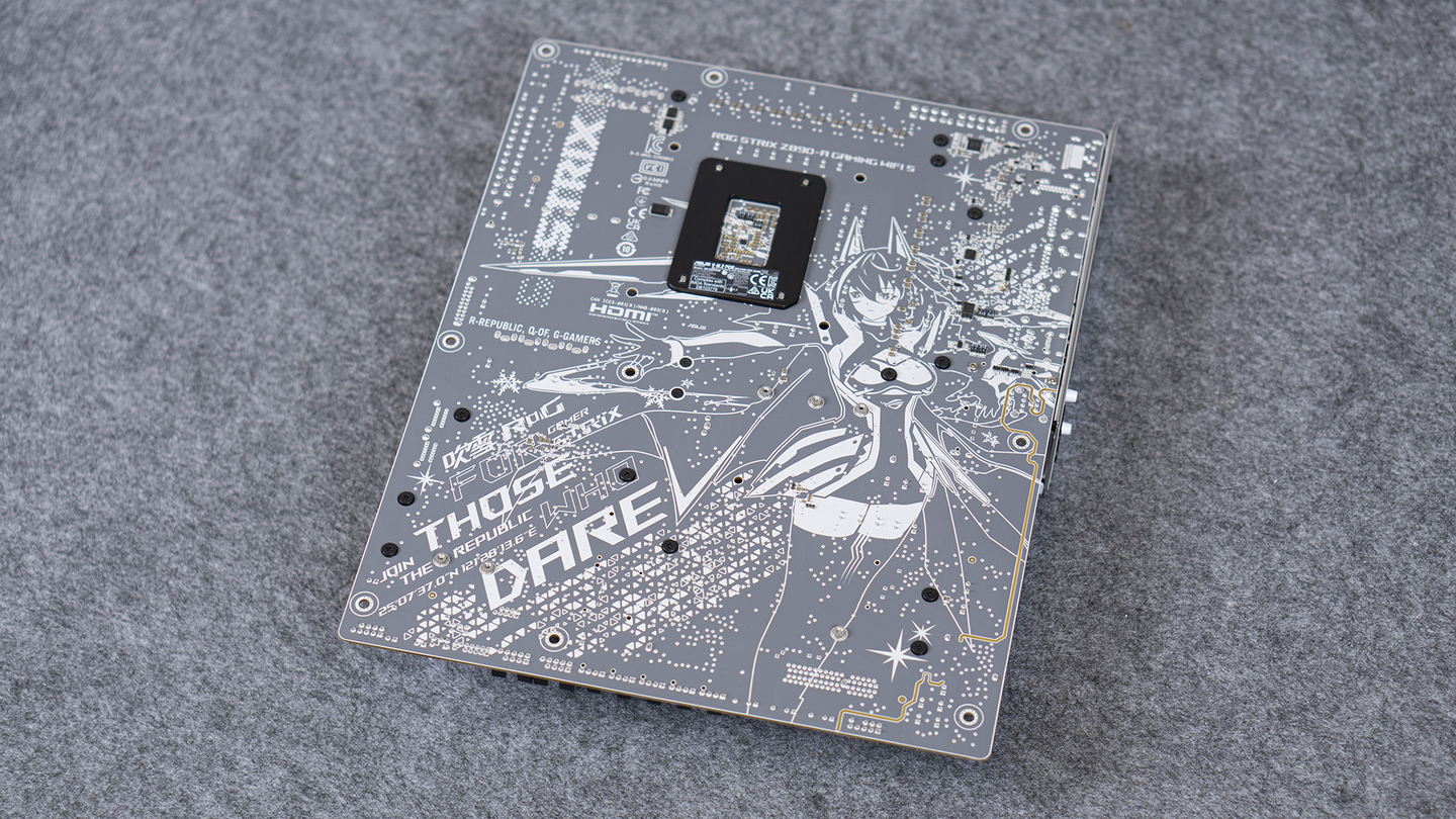 老内存再战！Intel 270K Plus+ 华硕ROG Z890吹雪S，才是更理智的选择！