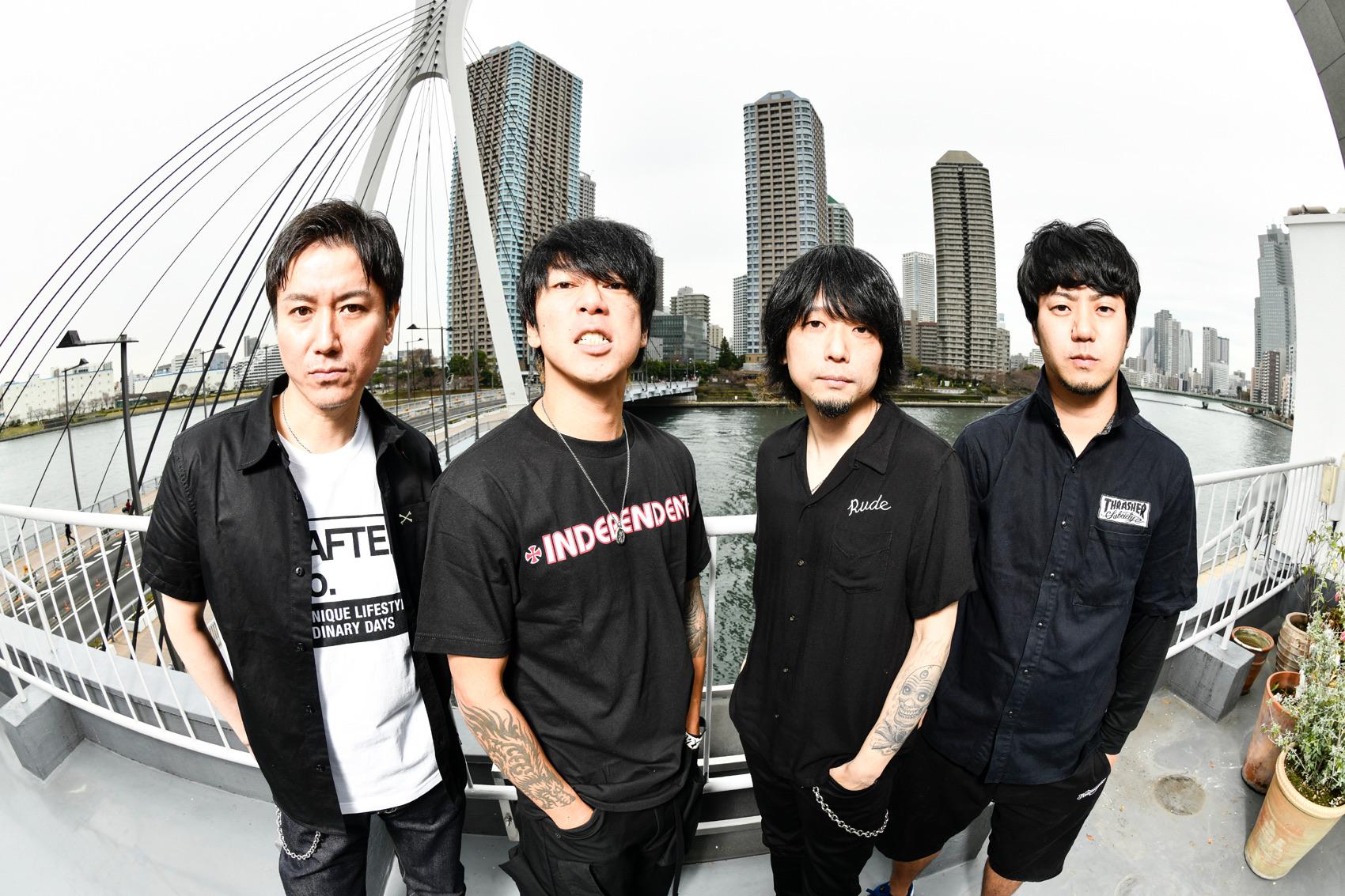 为什么听嘻哈的人会模仿嘻哈歌手穿搭,听摇滚的人不会模仿摇滚乐队的