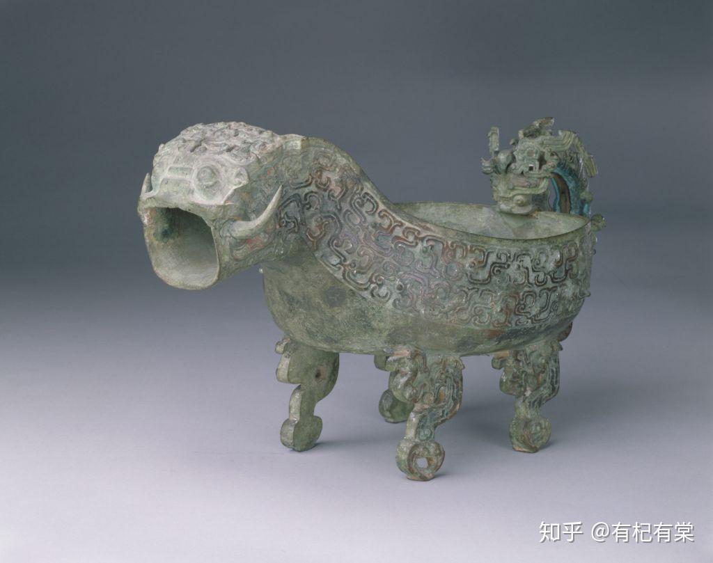 钟鸣鼎食，青铜耀目——浅谈中国古代青铜器的繁荣时期：春秋战国青铜器的