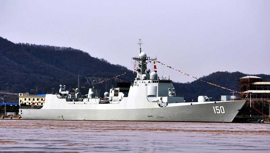 中华神盾052c型导弹驱逐舰前两艘和后四艘为什么建造中断了长达8年的