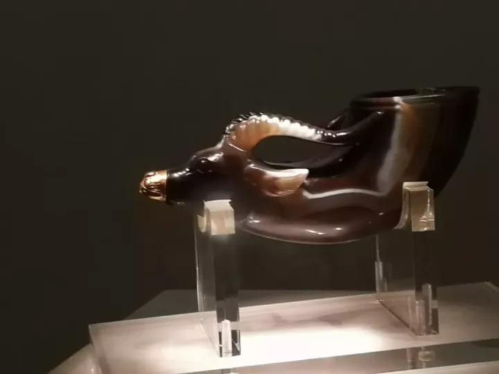 時代物 瑪瑙彫  羊首杯 盃  獸首  メノウ 生肖  重さ139.3g 時代物 瑪瑙彫 羊首杯 盃 獸首 メノウ 生肖 重さ139.3g