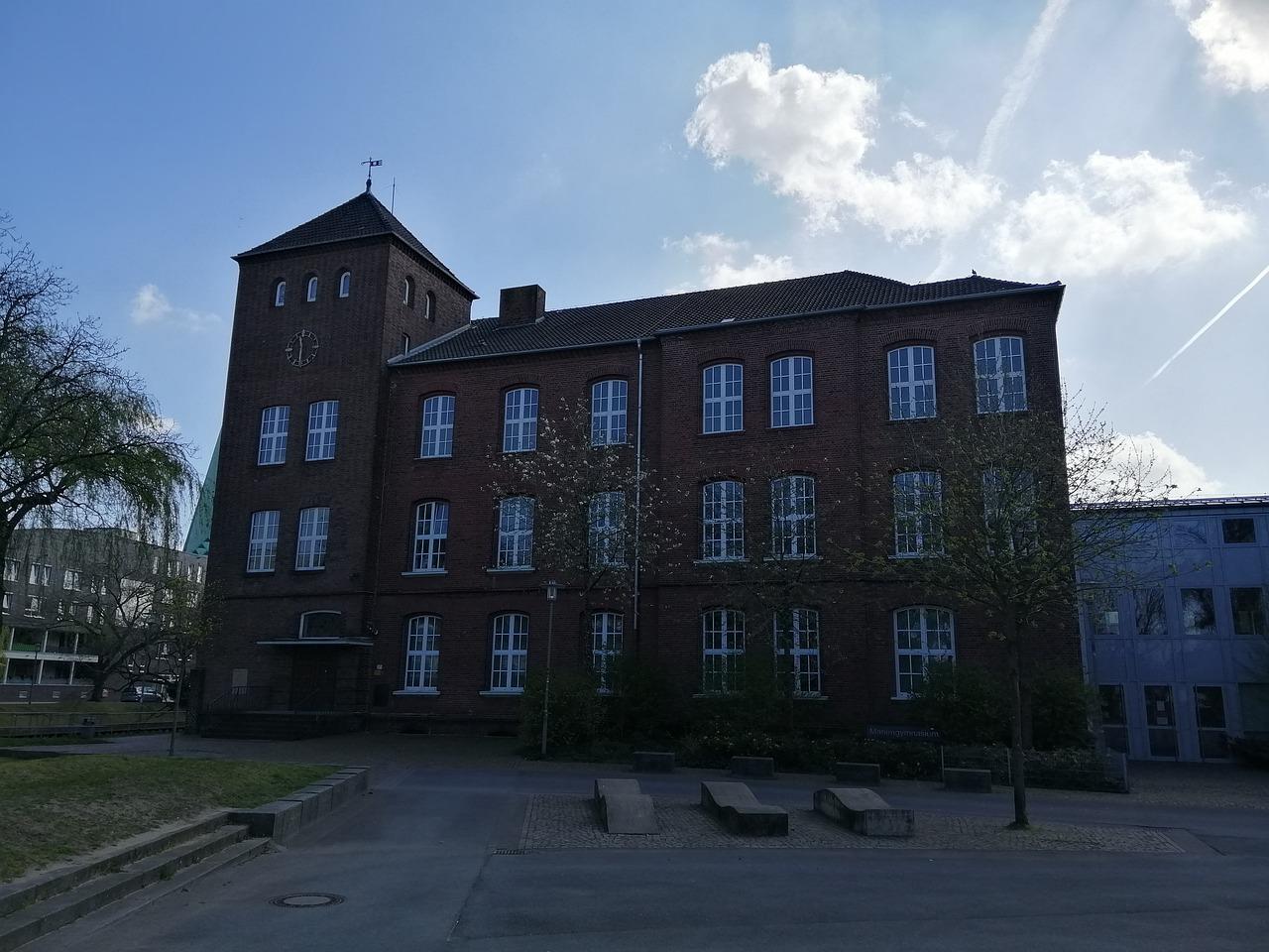 3. 综合素质考量