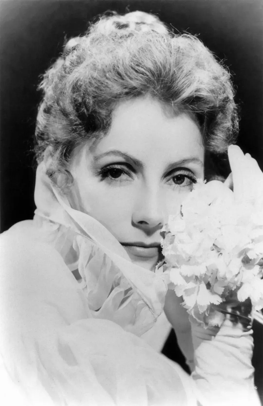 如何评价葛丽泰嘉宝的长相? - 知乎