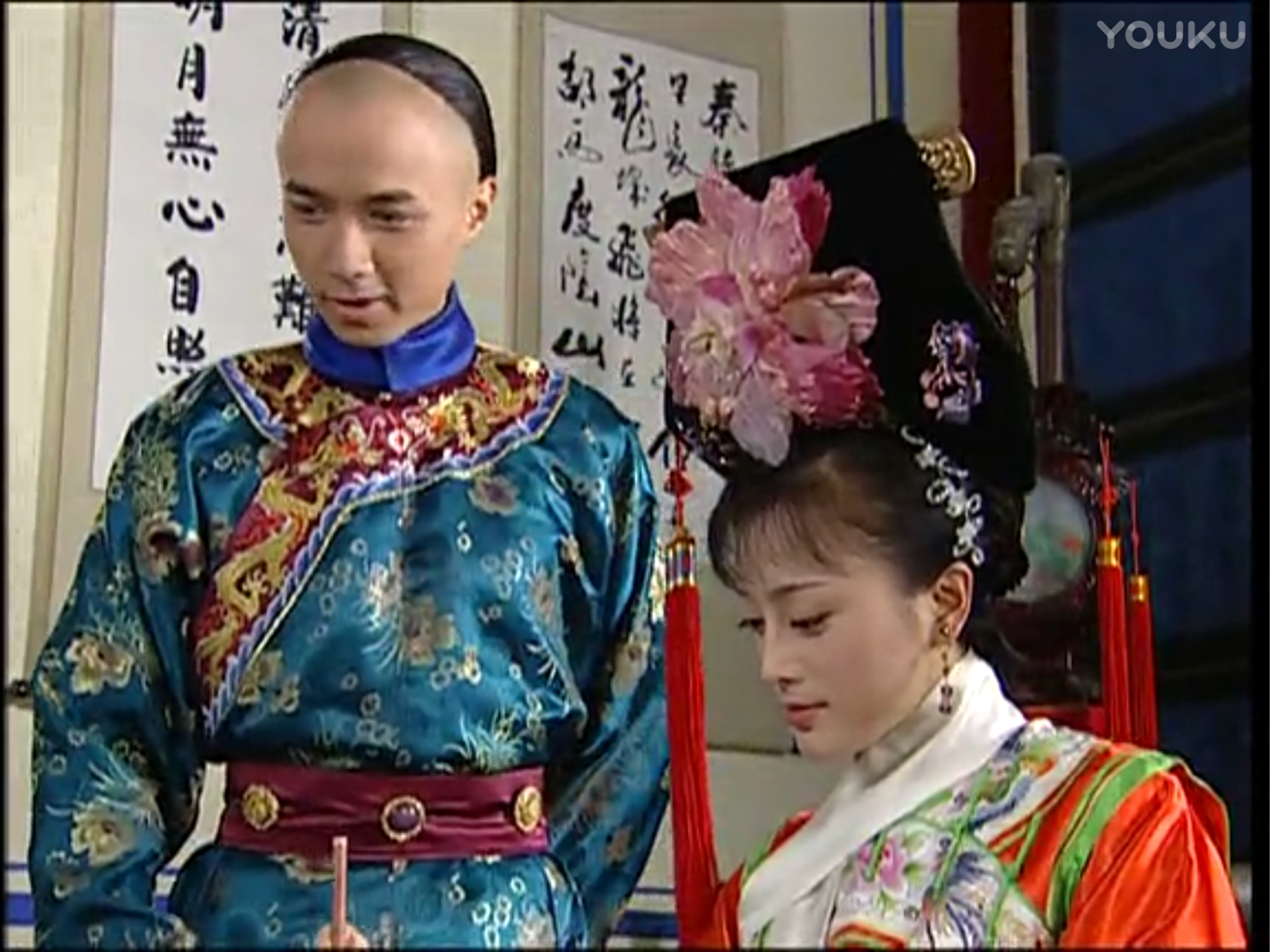 还珠格格中知画如何做才能打败小燕子得到五阿哥改变自己的可悲人生