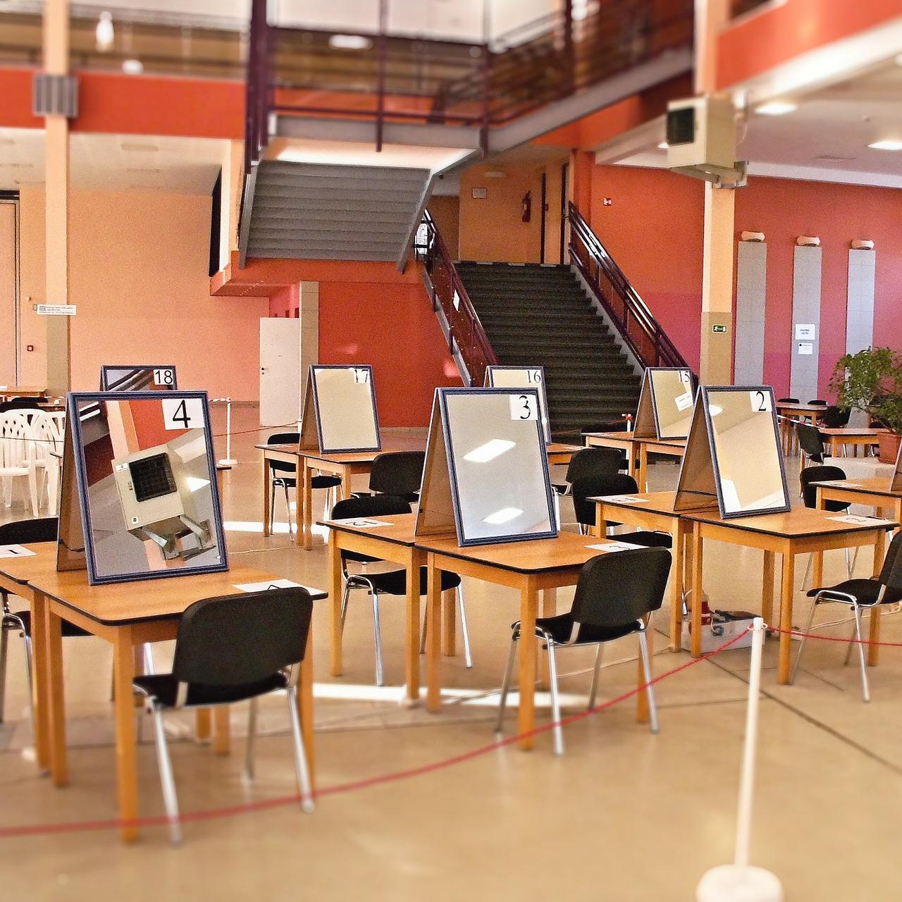 5. 更换桌脚设计