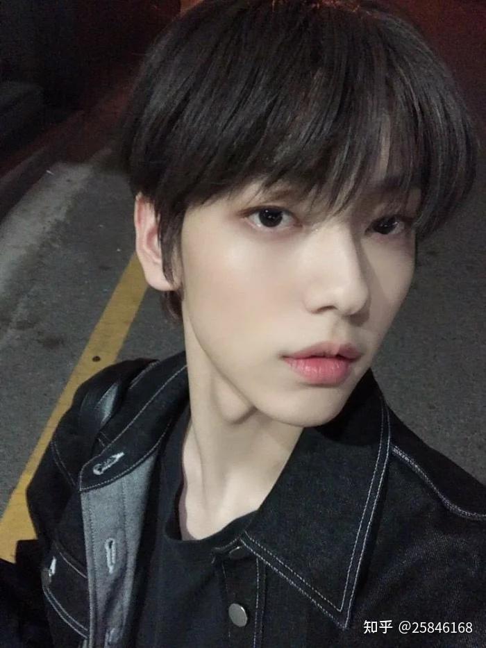 有无人气不高神仙颜值颜塌房风险小的男爱豆推荐? - 知乎