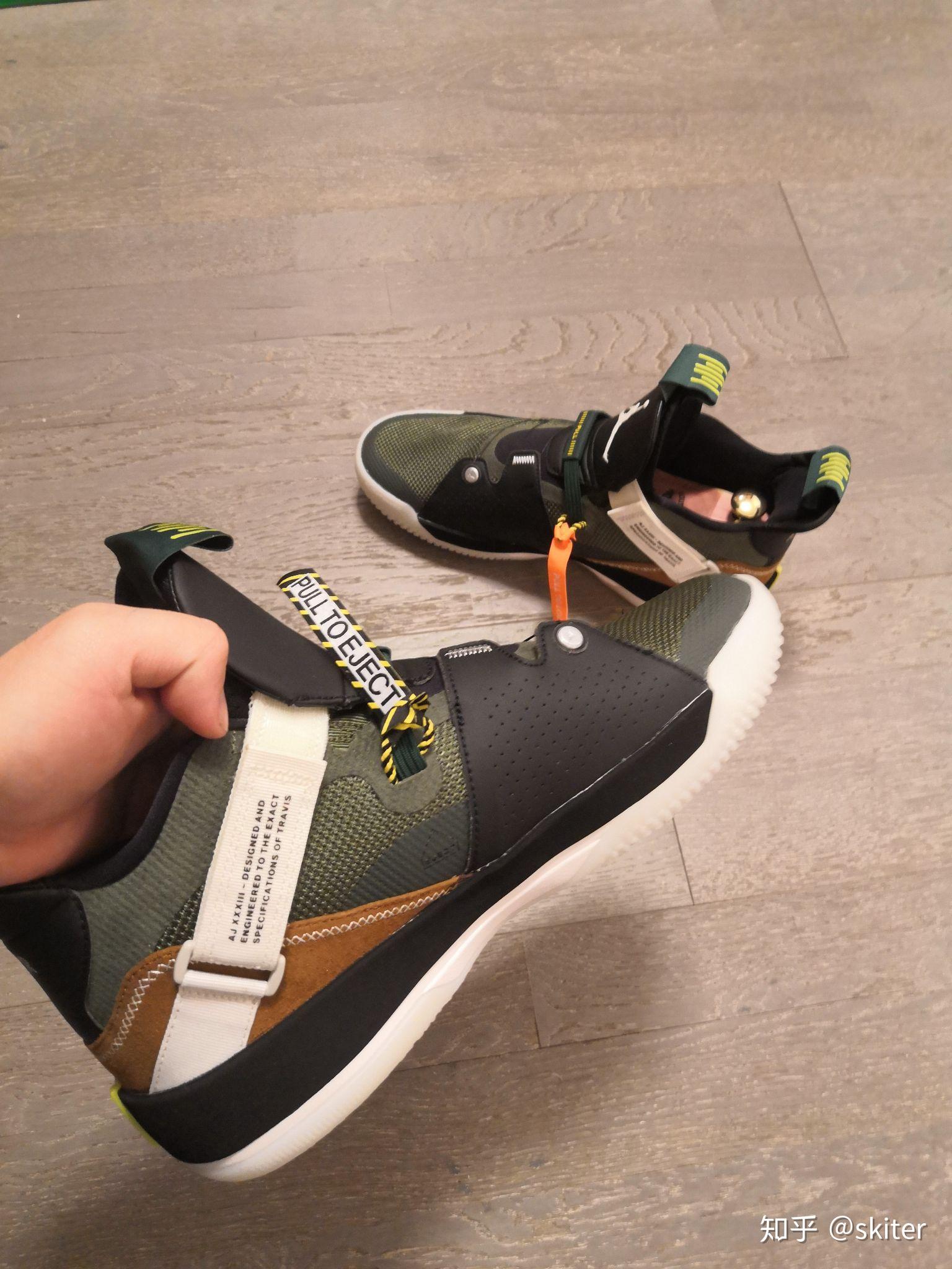 一个高足弓的胖子的篮球鞋该如何选择?