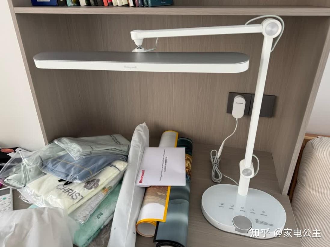 【2026年货节护眼台灯推荐】新手怎么选护眼台灯?护眼灯哪个品牌最好?保姆级选购攻略来了!真实体验分享,拒绝套路!12款热门机型深度解析,看完 ...