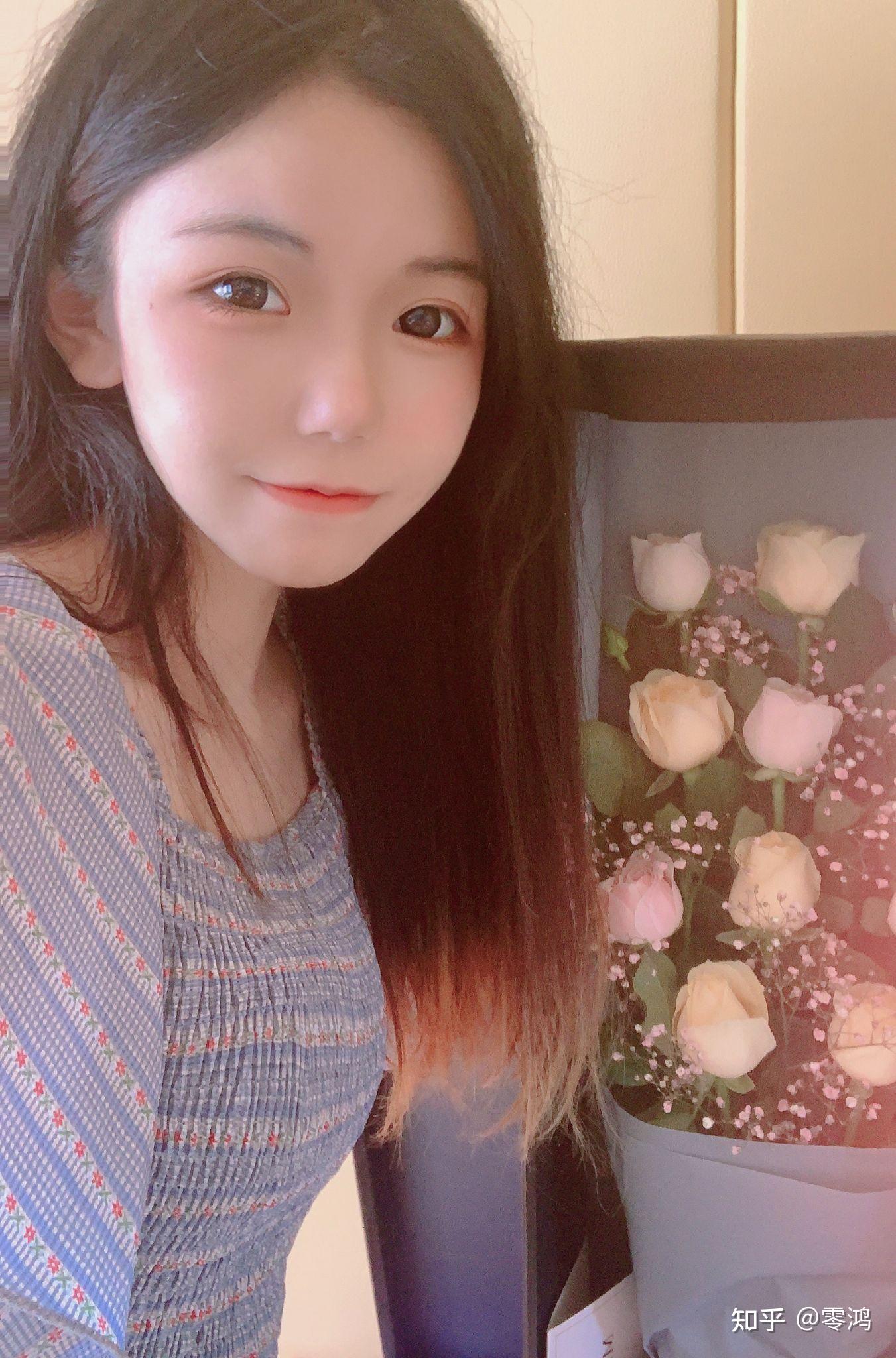 封茗囧菌的线下和微博的照片差别大码吗各位线下见过的可以说一下嘛