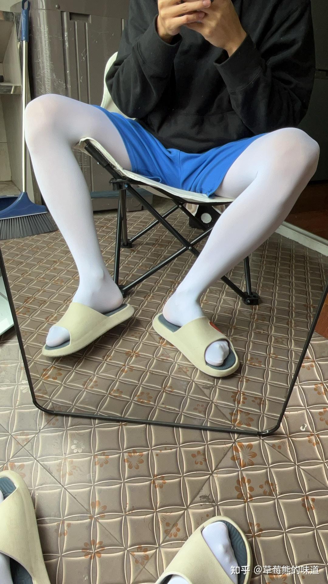 男生穿连裤袜怎么让家人接受?