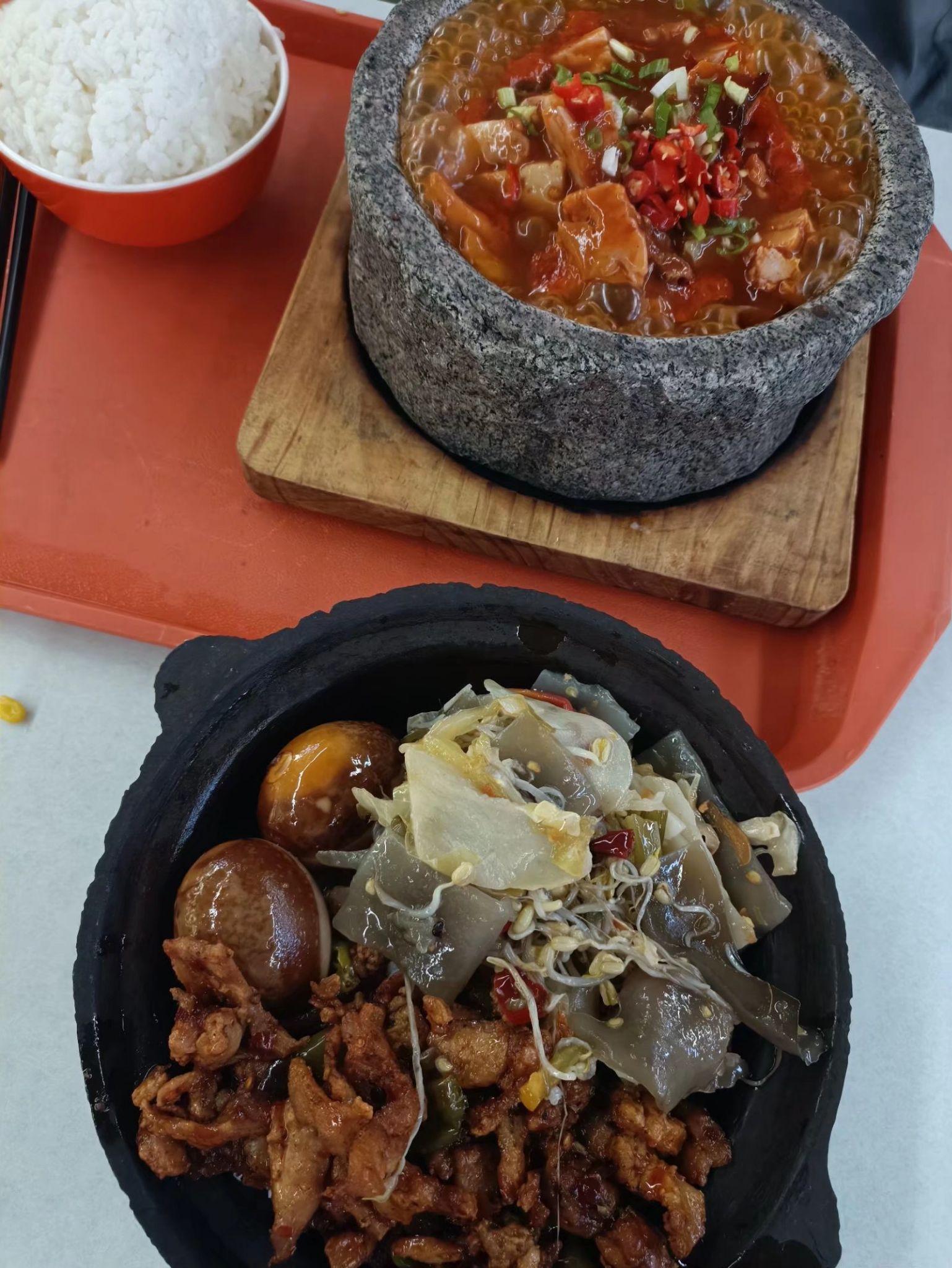 一句话描述陕西师范大学的食堂有多好吃