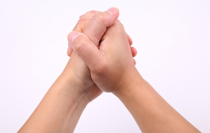 双手握拳,就能养肝!