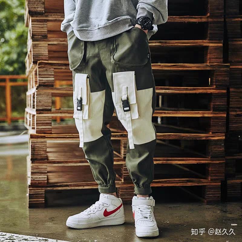 穿绿色工装裤配什么样的鞋子