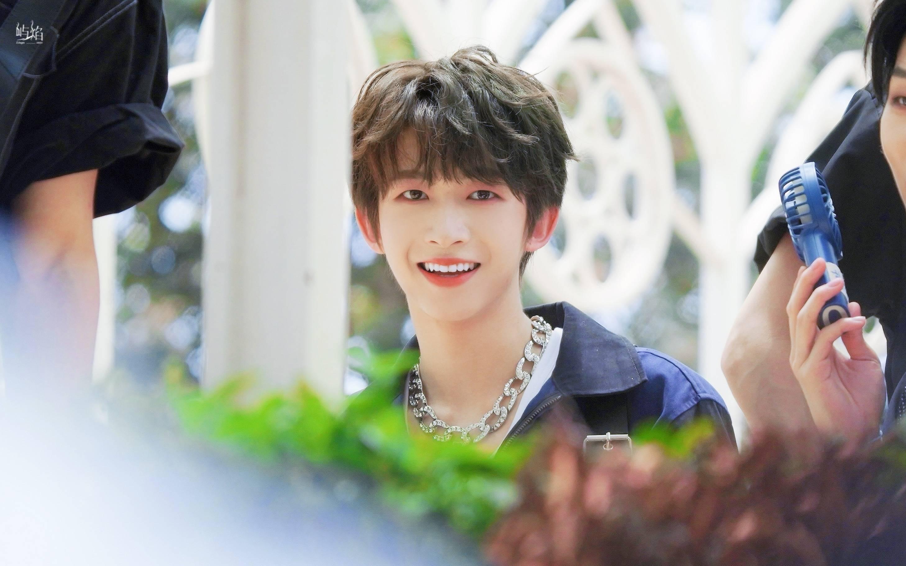 如何评价into1成员的颜值