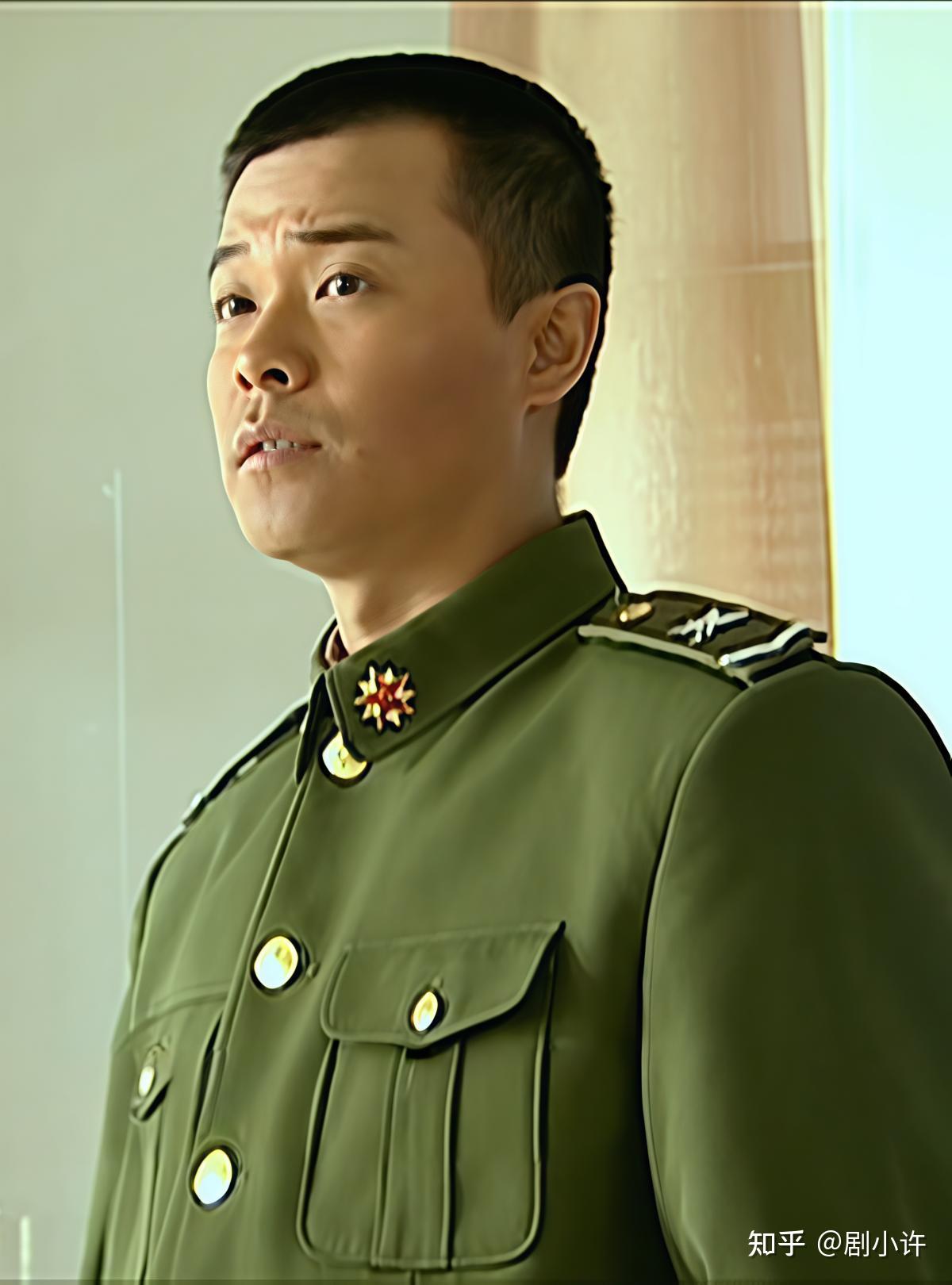 《士兵突击》成才对许三多到底有多好?那是真的把他当兄弟了 - 知乎