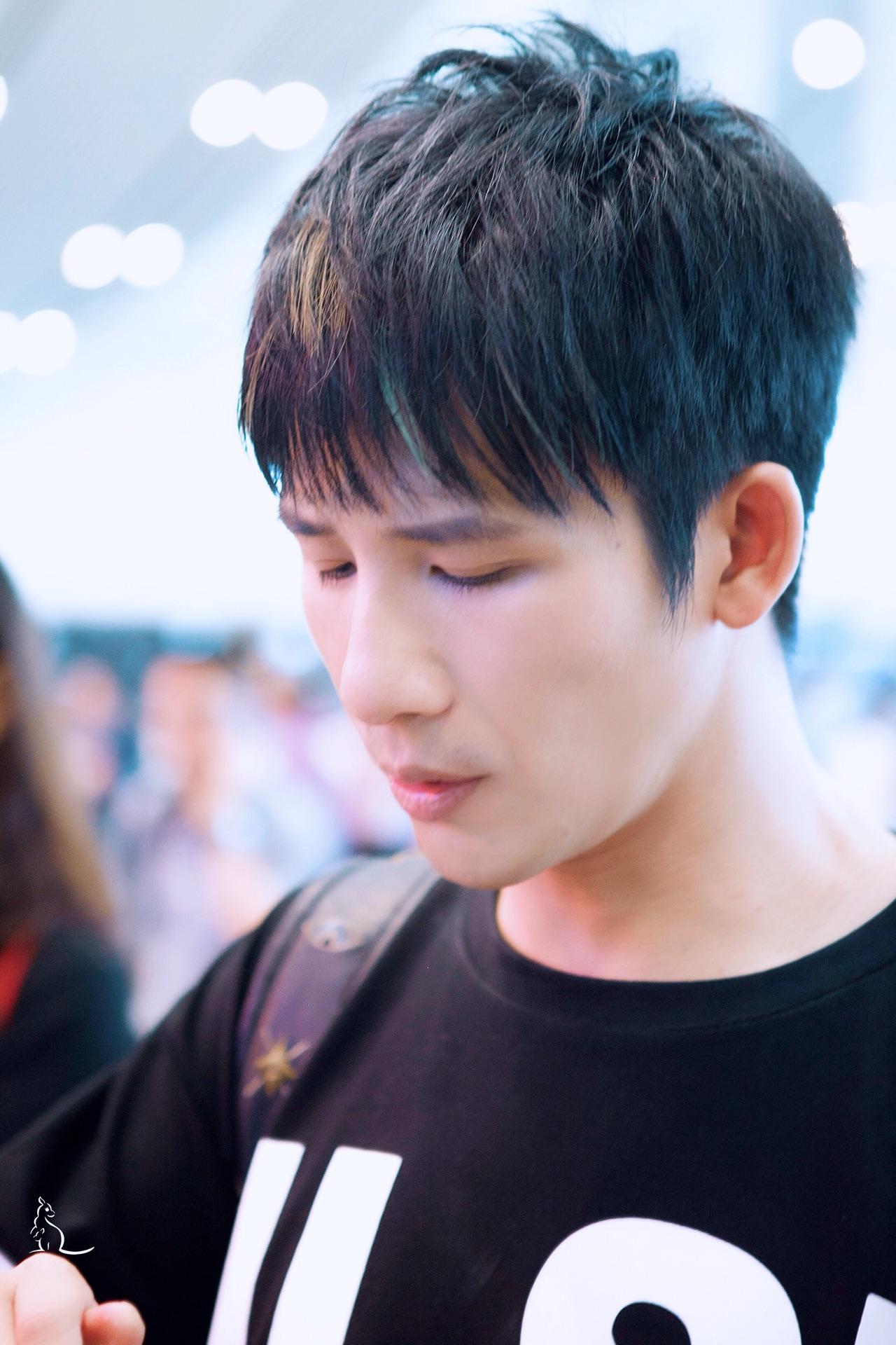 大张伟到底哪里帅?