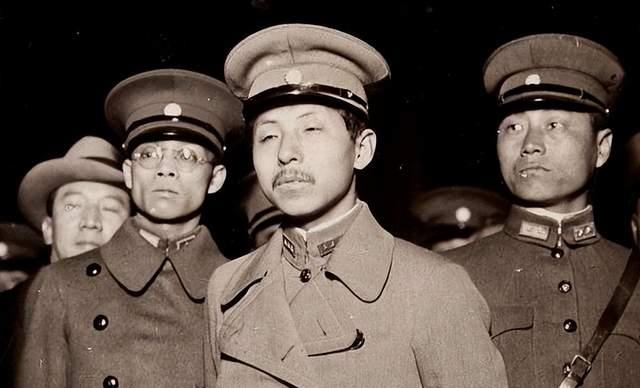 西安事变中，负责抓捕蒋介石的刘多荃，最后结局如何？儿子被残杀 - 知乎