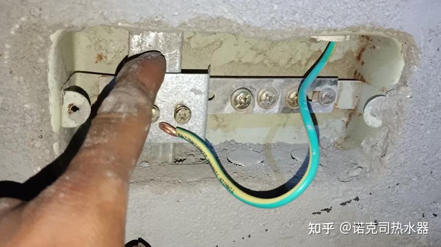 我家的电热水器我自己接的线没有接地线会不会有危险