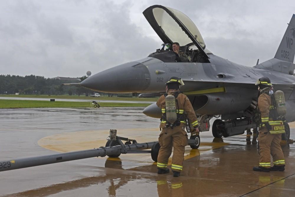 美軍一架 f16 戰機在韓國墜毀,有哪些信息值得關注? - 知乎