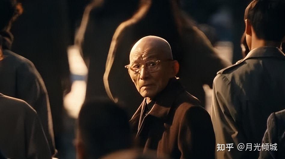 游本昌回应翻红成顶流:我不要当明星,我就做好一个演员!