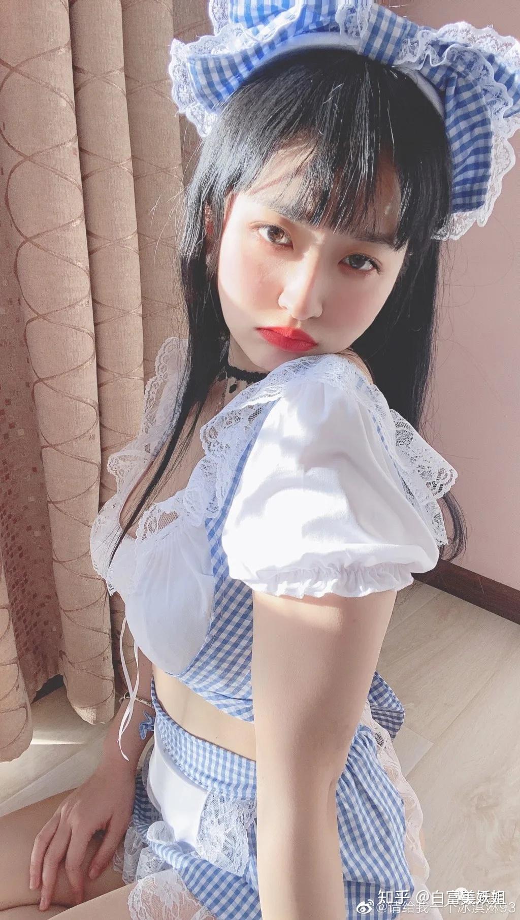 如何看待虎扑女神「请给我一个冰淇淋」最近爆火的现象? - 知乎