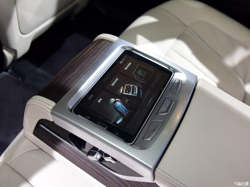 哪辆车的后排扶手堪称豪华? - 知乎