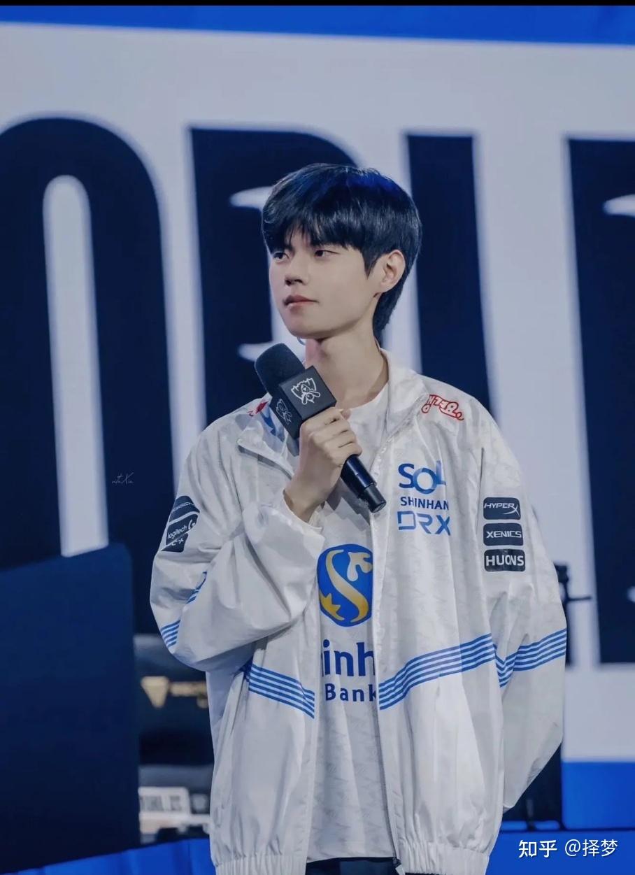 deft时隔八年再次晋级全球总决赛四强对此你有什么想说