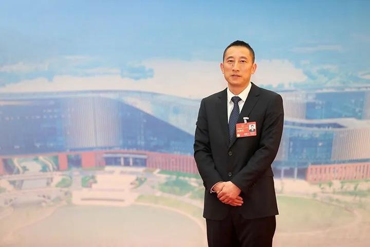周金波:建议对年满65岁无养老金人群发放基础养老金 - 知乎