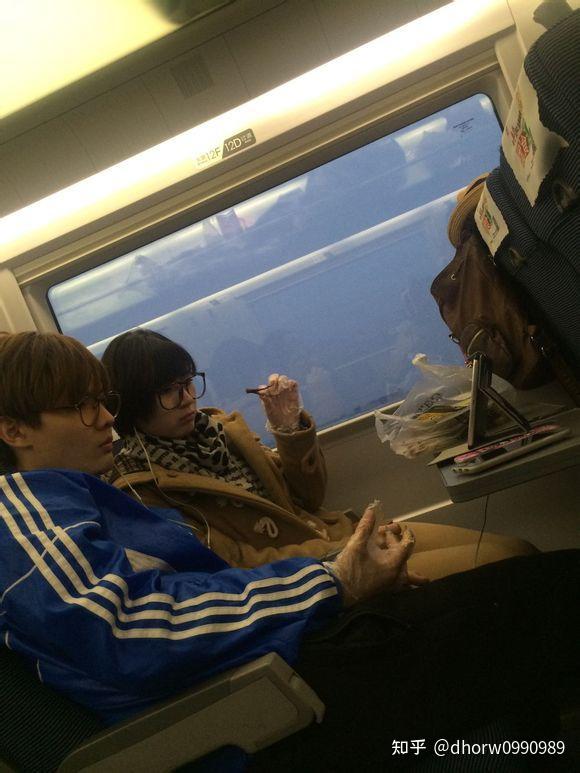 怎么最近snh48吴哲晗购物车事件又被翻出来了是发生了什么