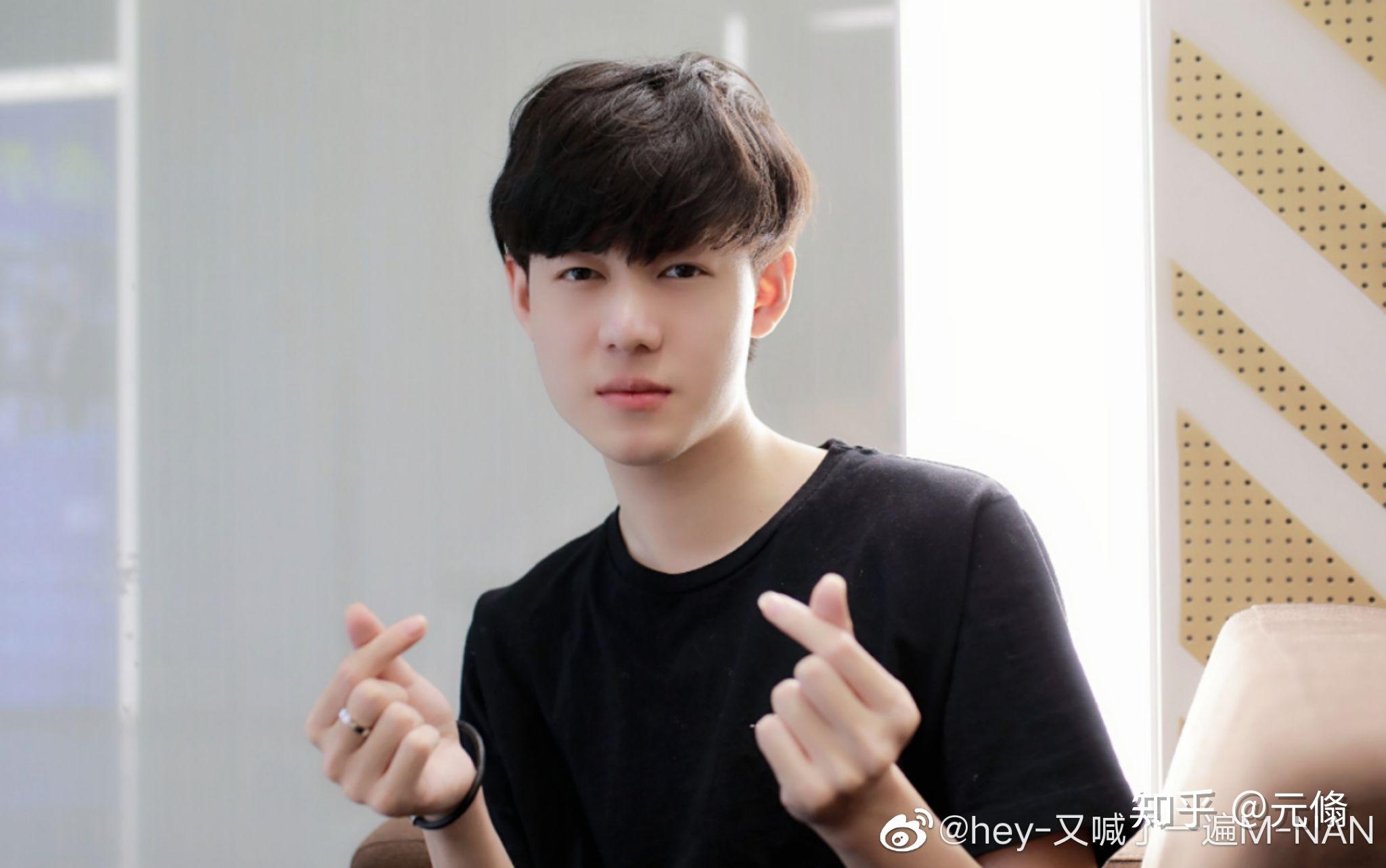 如何评论rngm凉晨