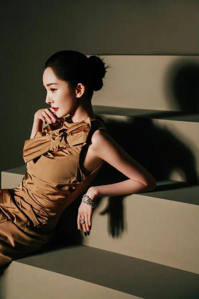 如何评价艺人杨幂