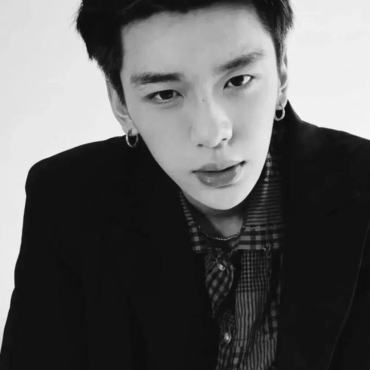 男生头像| 小众独立 黑与白