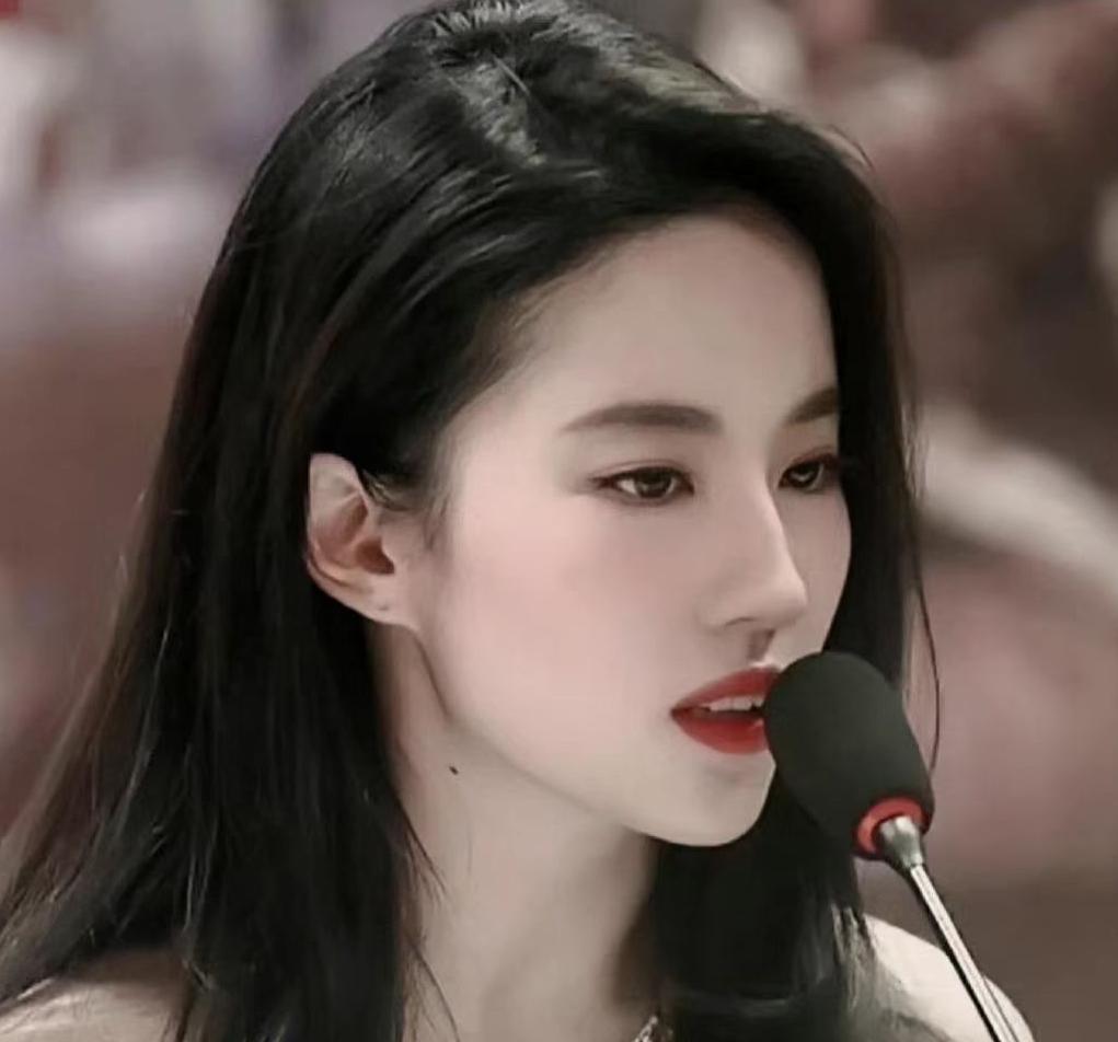 刘亦菲有哪些图适合做头像? - 知乎