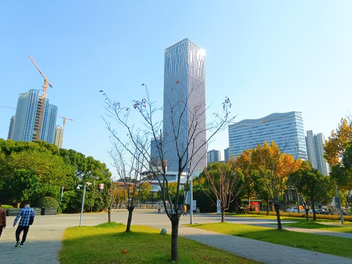 初冬,前滩CBD的阳光正暖 - 知乎