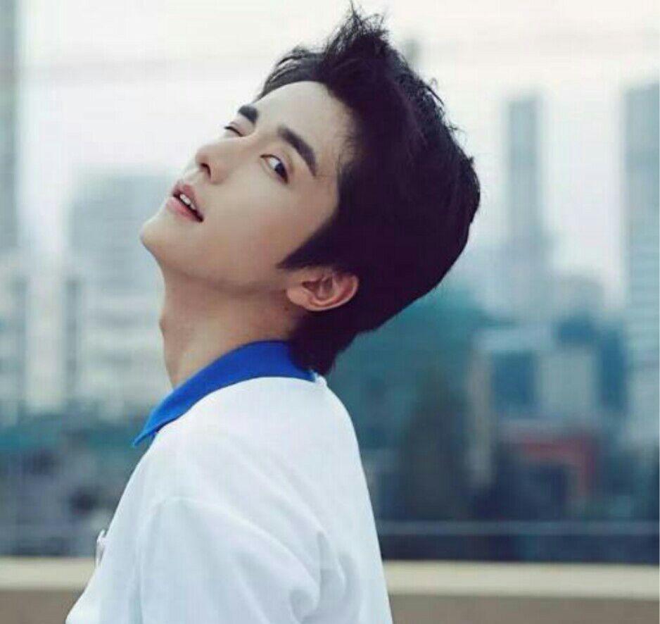 你觉得哪些张新成的照片堪称一眼万年?