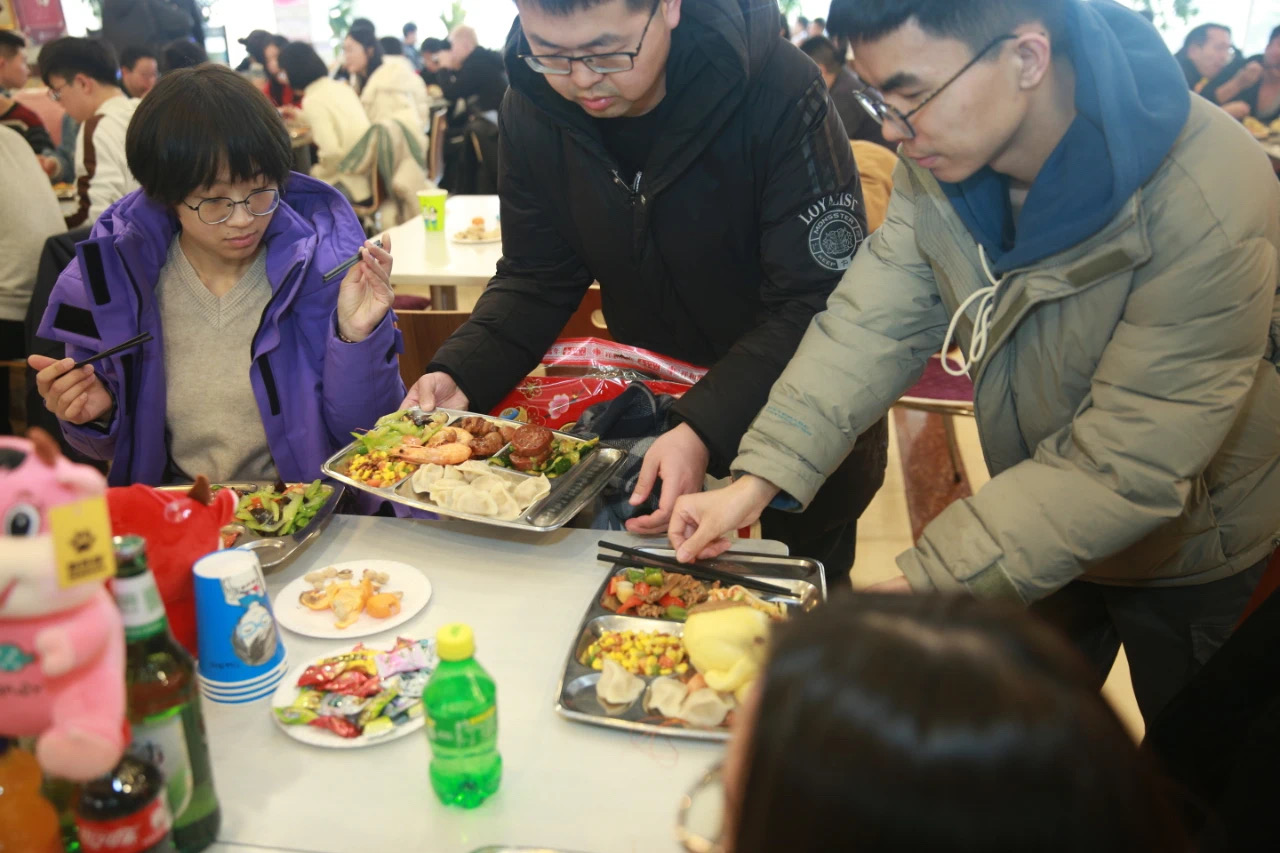 大连理工大学食堂图片图片