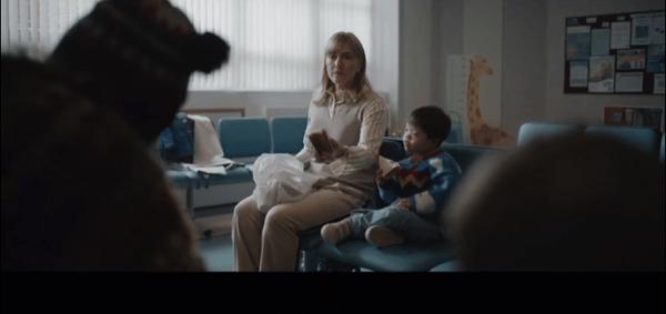 《再见琼》凯特·温斯莱特导演首秀，成功还是失败？