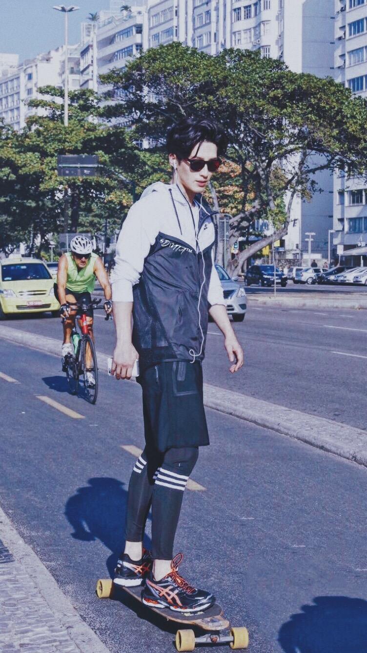 窦骁的美图或搞怪图有哪些?-窦骁帅照