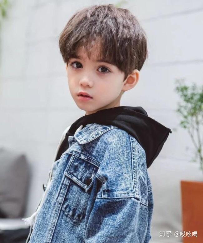 有没有小男孩的美图