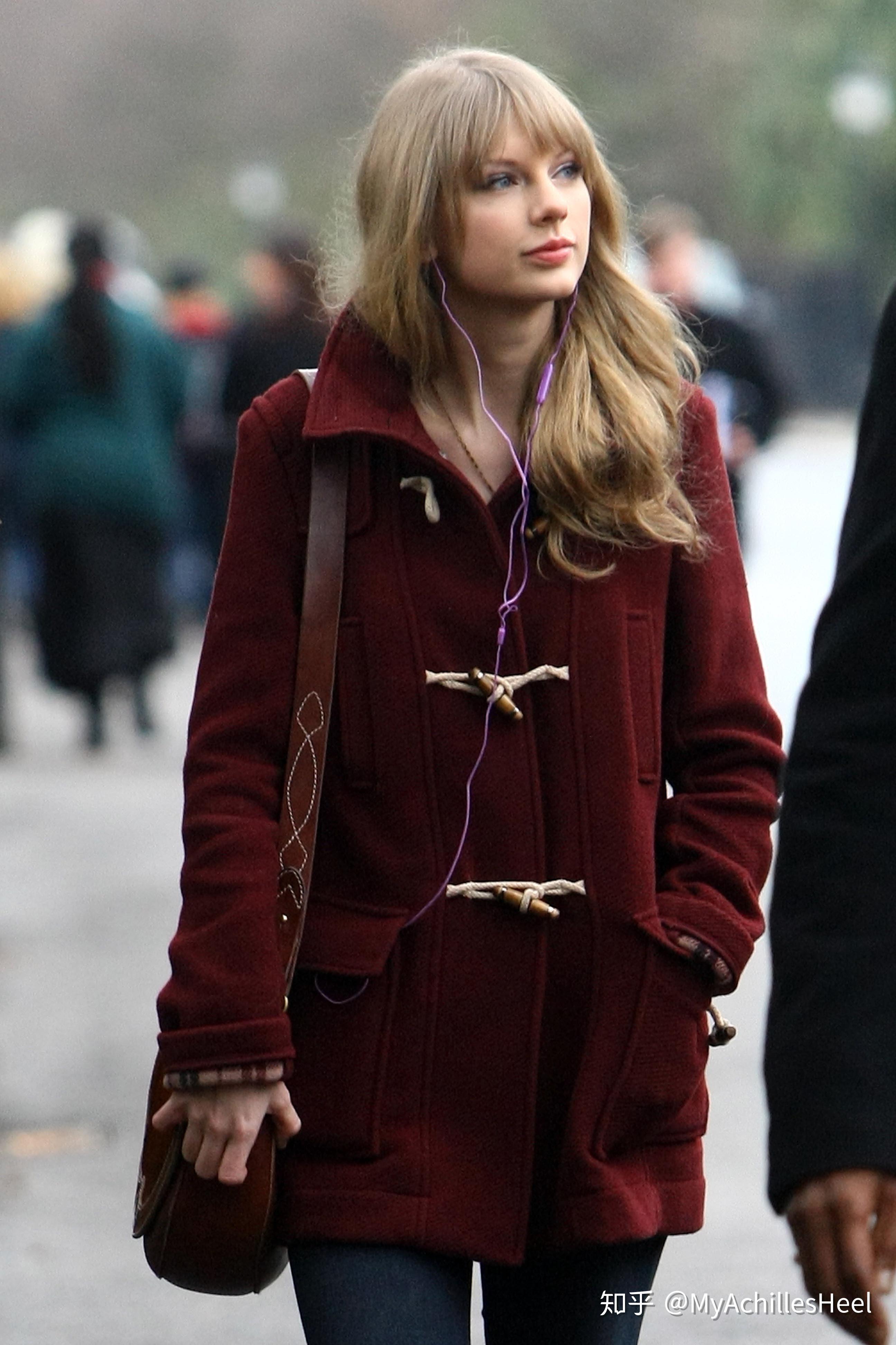 如何客观评价taylorswift的素颜五官