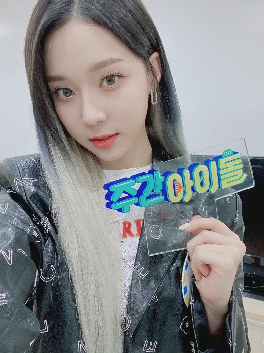 如何评价aespa成员winter(金玟庭)? - 知乎