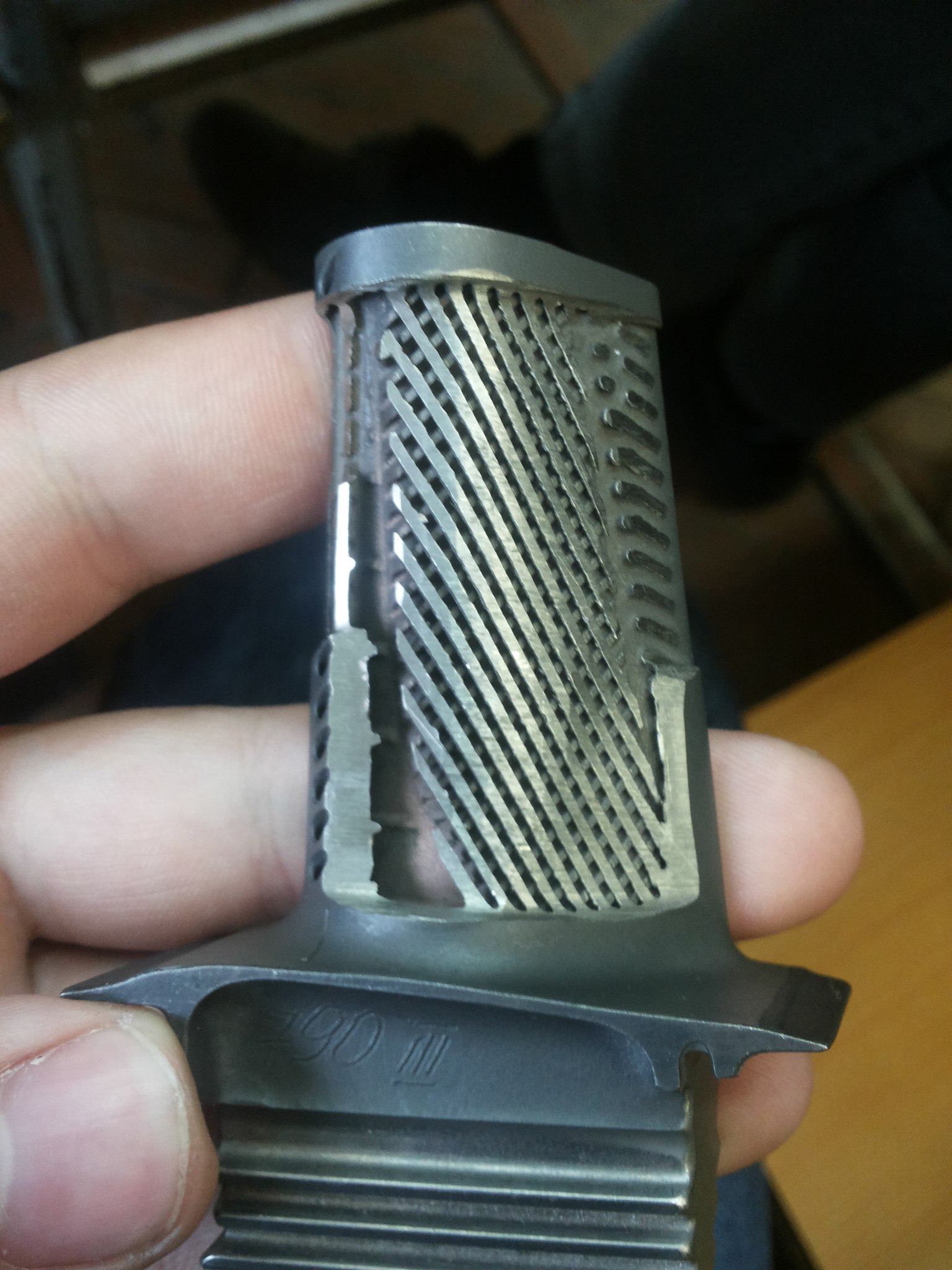 航空发动机高压涡轮转子叶片是如何制造的