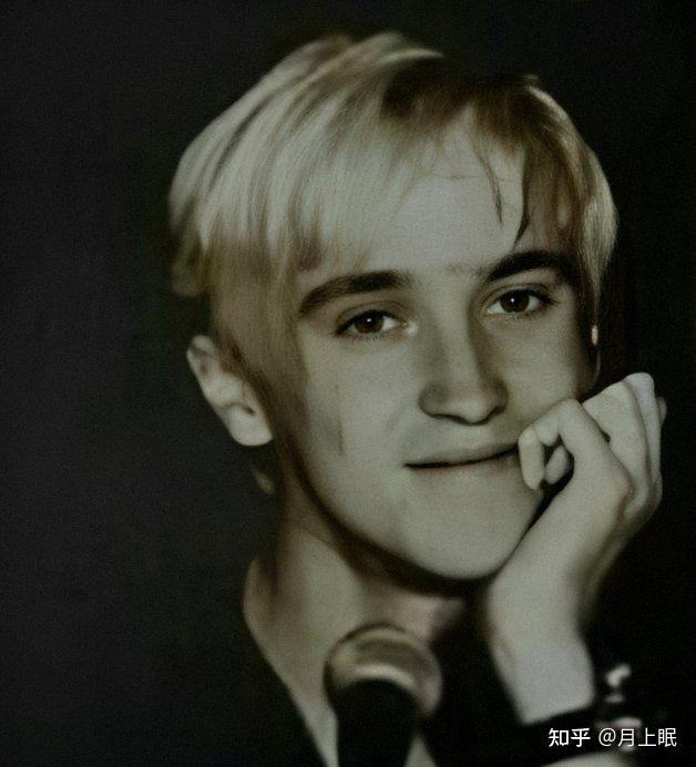 跪求汤姆费尔顿所饰的德拉科马尔福的高清帅照