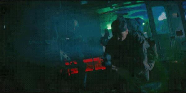 R级，《原始战争》年度最硬核最血腥恐龙片！