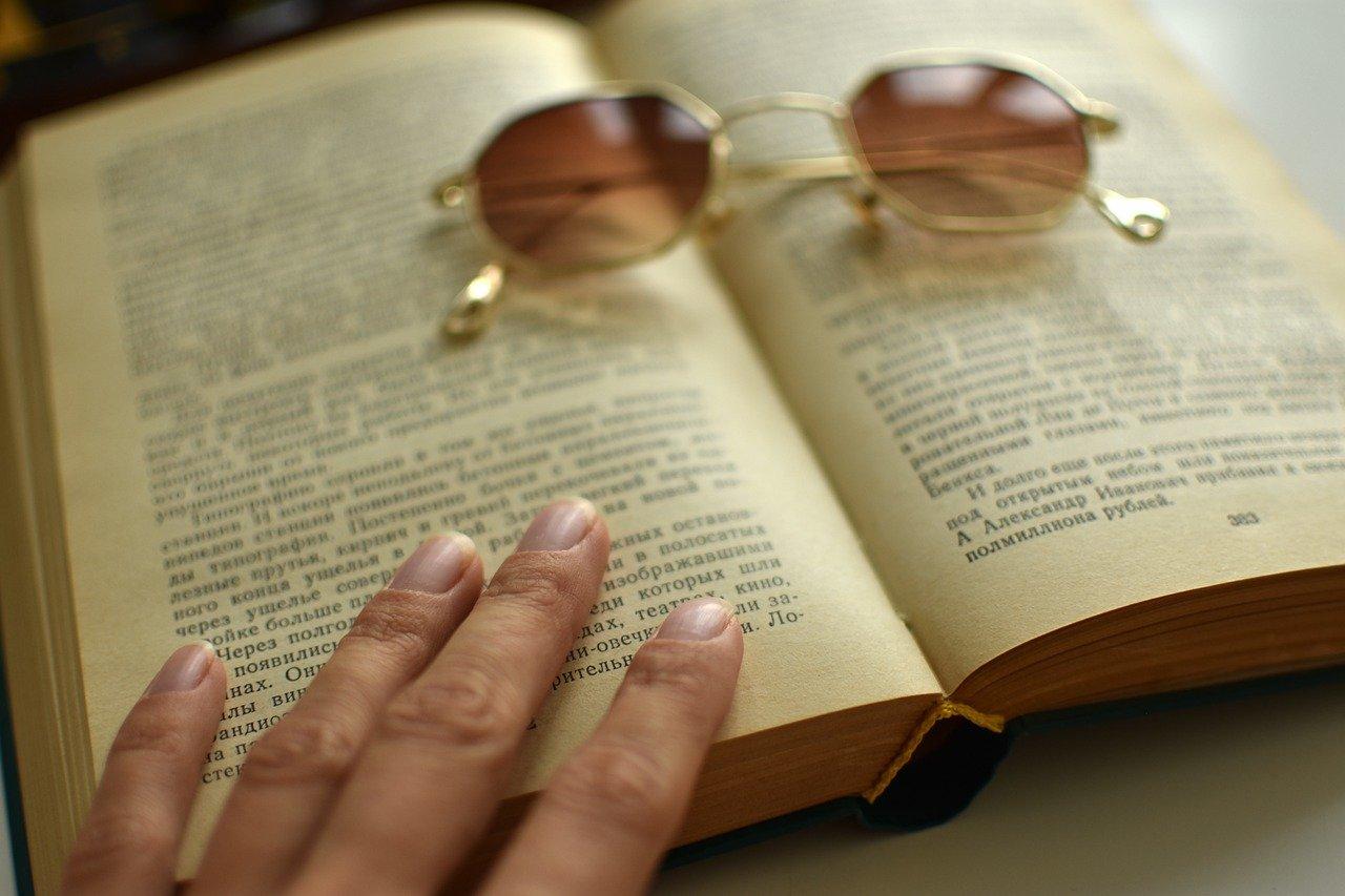 4. 锦旗致谢导购好