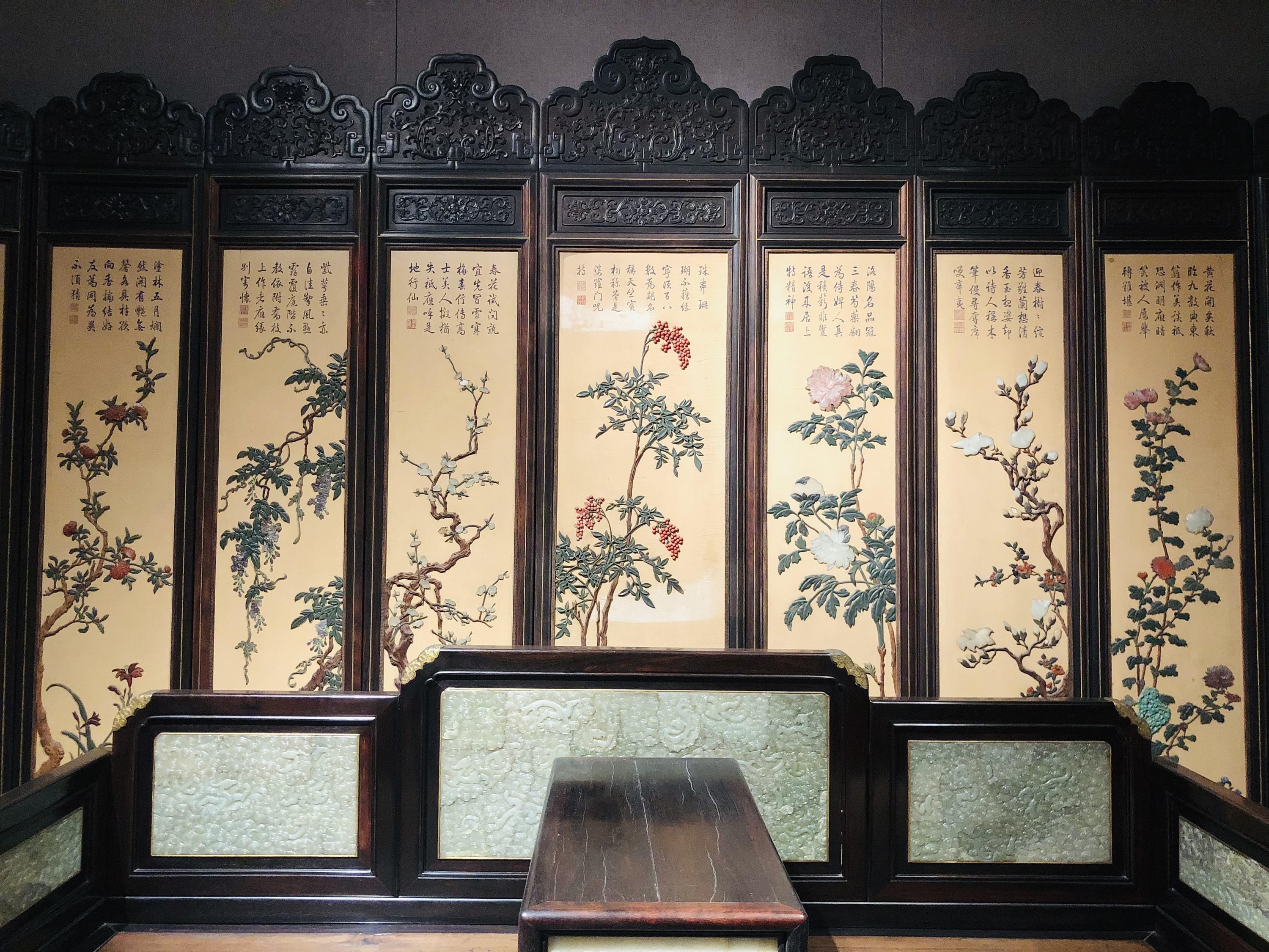 屏风有意障明月，灯光无情照无眠，屏风为什么有诗情画意 - 知乎