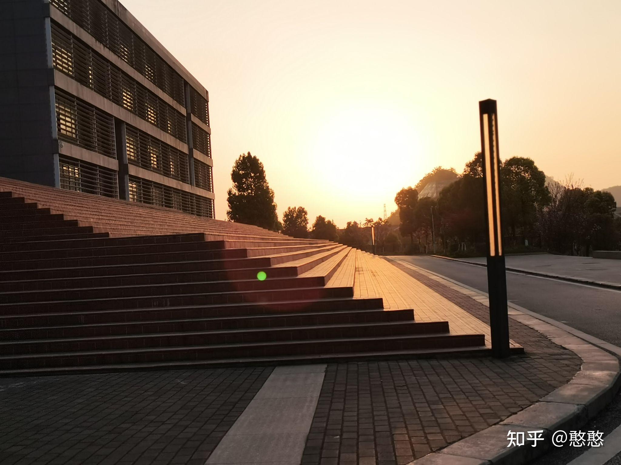 贵州师范大学的校园环境如何?