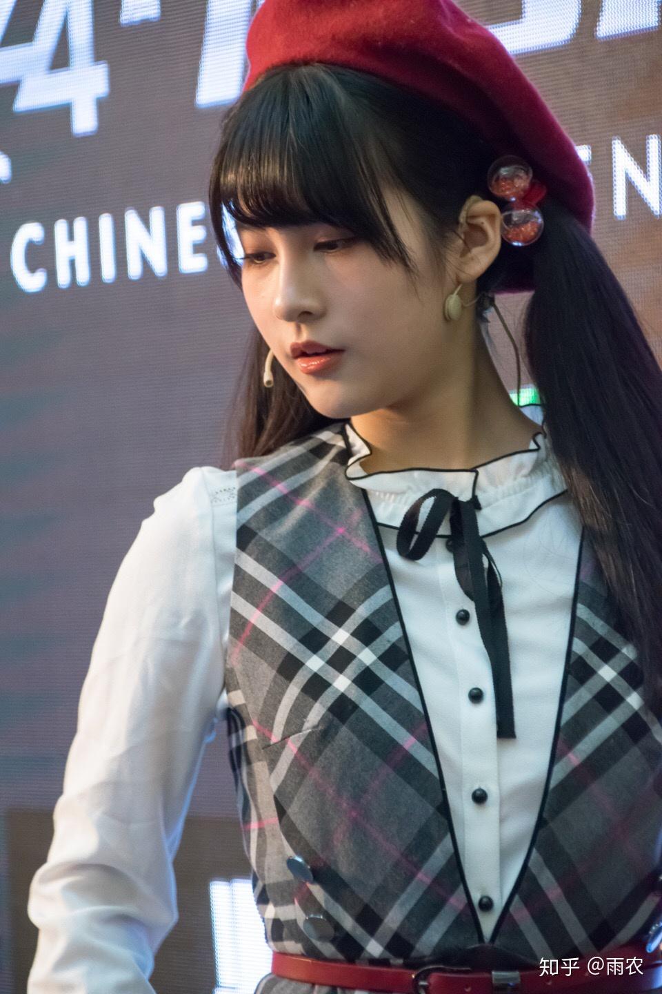 如何看待snh48h队谢妮的颜